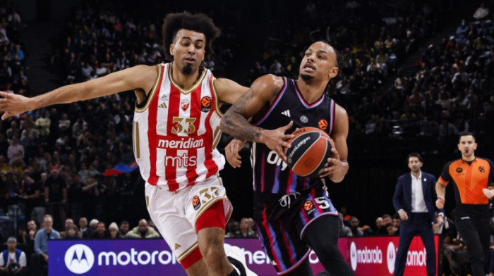 Šta se dešava u Zvezdi? Nvora se svađao sa Obradovićem usred utakmice (VIDEO)