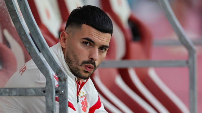 Nemanja Radonjić se oglasio usred noći u jeku priča da napušta Zvezdu