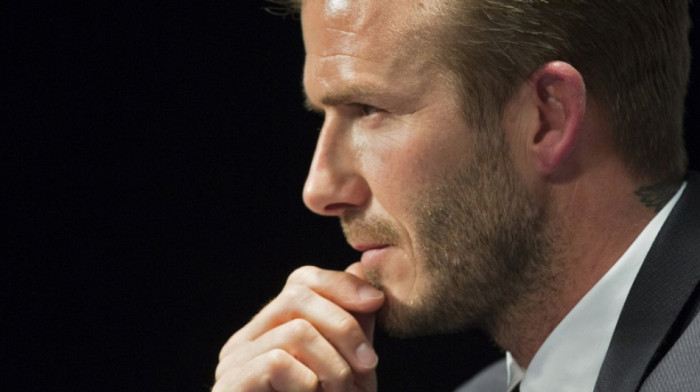 Kakav Božić kod Bekamovih: Sin ih blokirao na Instagramu, a Dejvid motornom testerom nasrnuo na... (VIDEO)