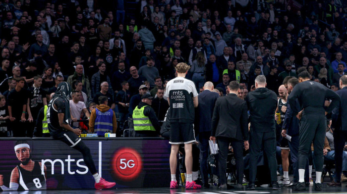 Zbog ovoga je Tajrik hteo da se tuče sa "grobarima"? Isplivao snimak, ovo mnogi nisu primetili u TV prenosu