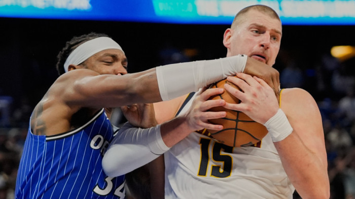 Sudije upropastile Jokića: Amerika priča o šokantnoj odluci arbitara (VIDEO)