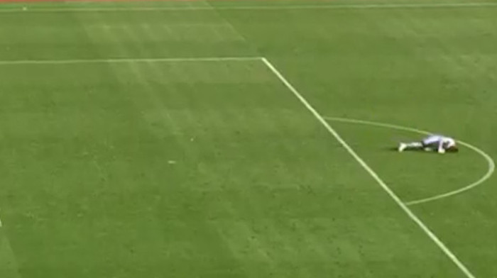 Jeziva scena: Golman Sudana pao kao pokošan... Ostao bez svesti i doneo šok odluku (VIDEO)