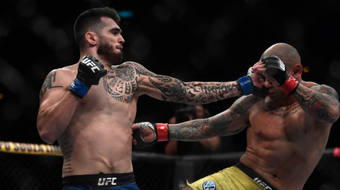 Veliko pojačanje za FNC! Bivši UFC borac stiže u region (VIDEO)