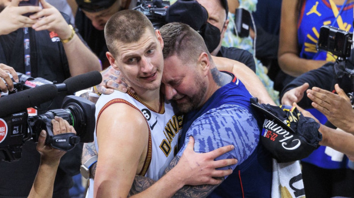 Plakao sam jer su me tukli! Jokić o početku karijere: Braća su me uvek vukla sa sobom