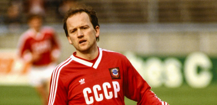 Legendarni fudbaler osvojio Zlatnu loptu, a sada ratuje