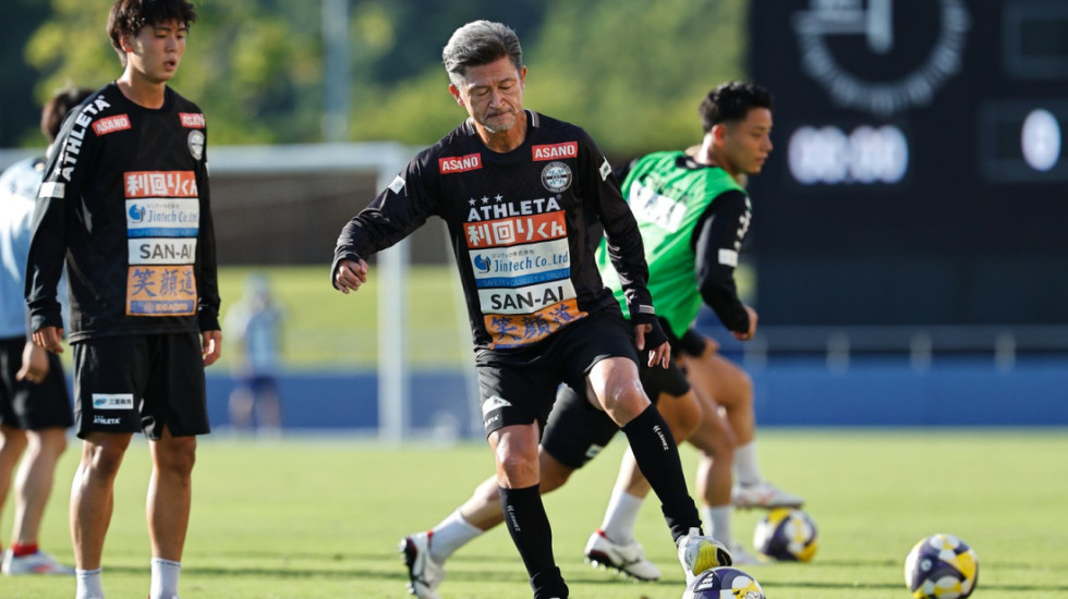 Stariji nego PSŽ - Fudbaler na pragu sedme decenije, a potpisao novi ugovor