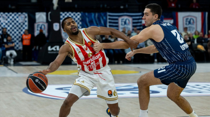 Šta se ovo dešava?! Saša Obradović besneo na košarkaše Zvezde zbog katastrofalne greške