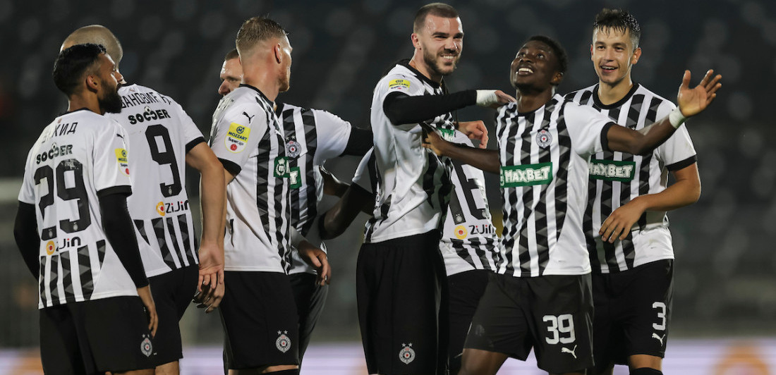 Tračak nade za Partizan: Stiže novac od zaboravljenog štopera!