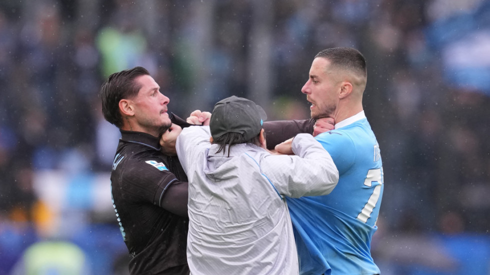 Frka na "Olimpiku": Marušić se potukao sa rivalom (VIDEO)