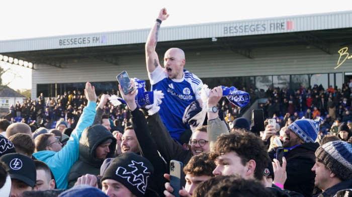 Pijan kupio klub i režirao najveće čudo FA Kupa: Nagrada? Sve ih vodim na Ibicu!