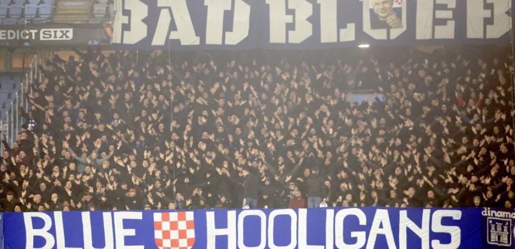 Sačekuša: Ozloglašeni "Bed blu bojsi" napali navijače Crvene zvezde i oteli im obeležje