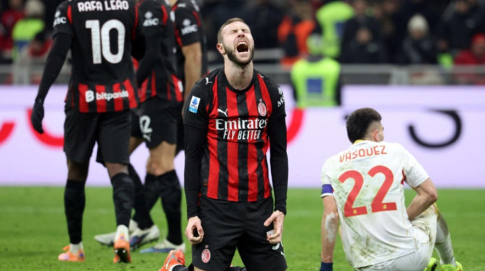 Strahinja Pavlović morao da izađe iz igre zbog povrede: Paunović ima razloga za brigu