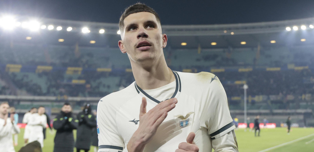 Ratkov prvo debitovao, pa ga predstavili u Rimu: Otkrio je ko mu je idol i poslao poruku navijačima