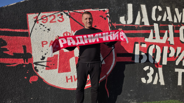 Novi potres u Radničkom: Sportski direktor smenjen posle samo 30 dana na "Čairu"