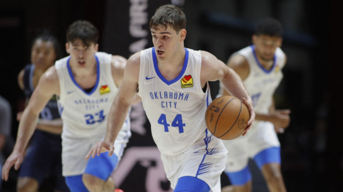 Prvi korak posle pobede nad rakom: Topić se vraća na parket, poznato za koga će igrati