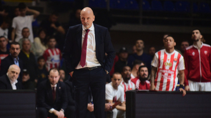 Kuva u Zvezdinoj svlačionici - Da li su ovo razlozi za očajnu igru crveno-belih?