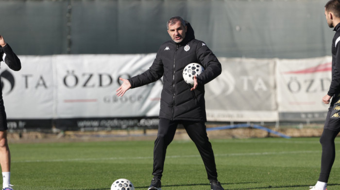 Omladinci padaju na Stojakovićevim treninzima: Nisu navikli na ove napore, Polter stiže večeras