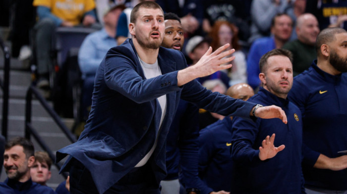 Jokić uhvaćen na delu - Centar Denvera ipak nije mogao da odoli... (VIDEO)