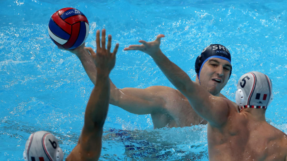 Malo opuštanje "delfina"! Francuzi tope razliku, ali...