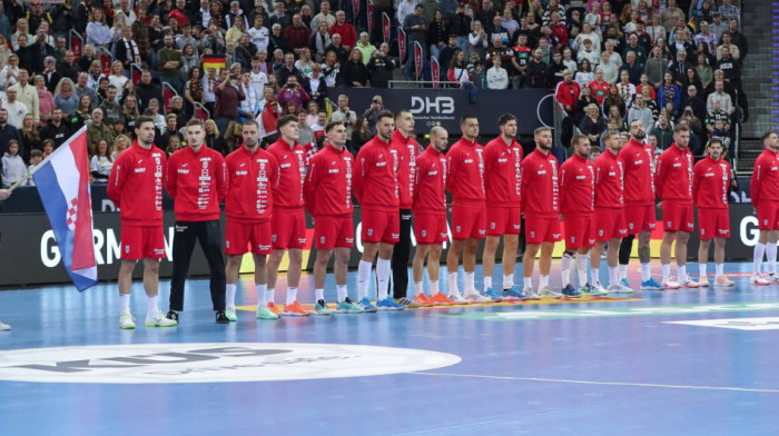 Skandal u Malmeu: Hrvati slave golove uz Tompsona, a žale se zbog srpskih narodnjaka!?