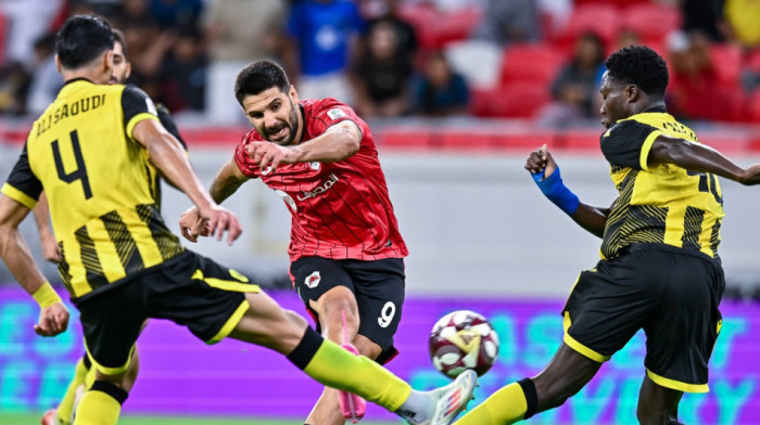 Aleksandar Mitrović menja klub, moguć povratak u Evropu?