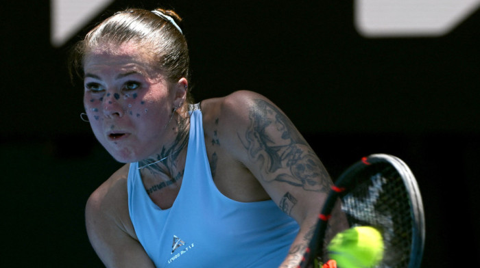 Ukrajinka šokirala svet, pojavila se na terenu sa crnim tačkama na licu (FOTO)