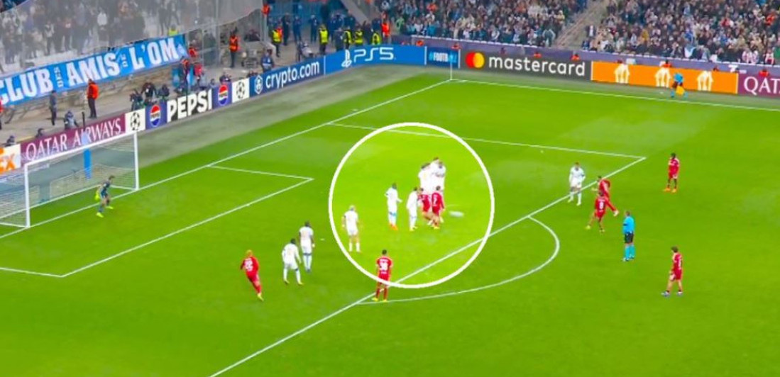 (VIDEO) Bruka u Ligi šampiona, je l' ovo realno?! Ovako naivan gol se ne viđa ni u nižim ligama