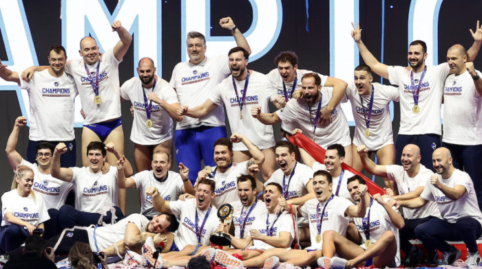 Prve reakcije posle zlata, nacija u transu: Ima Boga, vitezovi, Mađari će nam pojačati pretres na granici...