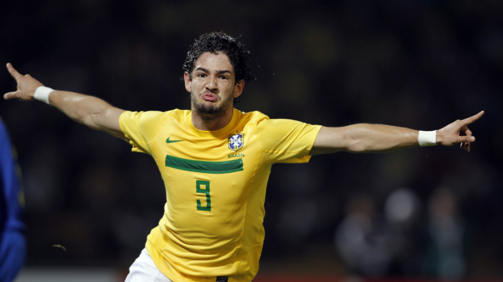 Pato se vraća u Englesku, ali ne kao fudbaler: Brazilac postaje vlasnik četvrtoligaša