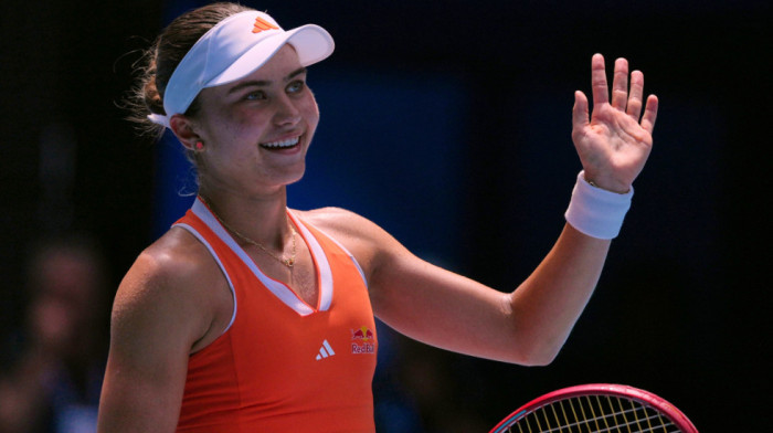 Iva je rođena u Americi, ali priča srpski, prati Zvezdu, Partizan, Jokića...