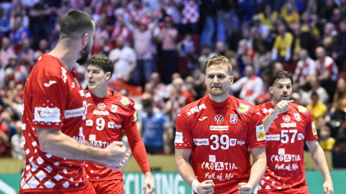 Rukometaši spavali na podu, Hrvati kipte od besa: Ovo je skandalozno, pravi cirkus