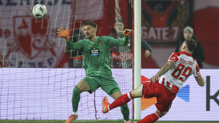 Zvezdu milimetri delili od gola - Da li je VAR bio u pravu? (FOTO)