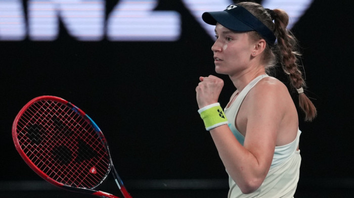 Šokantan poraz Sabalenke: Ribakina je kraljica Australijan opena - Srušila Beloruskinju posle velike drame