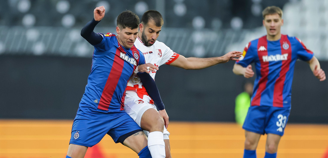 Poluvreme u Beogradu: Radnički preživeo sa igračem manje - Partizan opasan, ali bez gola