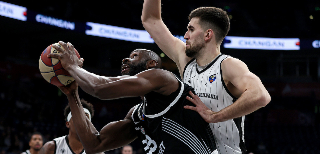 Poluvreme u Areni: Partizan se ponovo odlepio, Rumuni bez rešenja