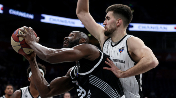 Atomska košarka u Areni: Kluž ekspresno istopio prednost Partizana