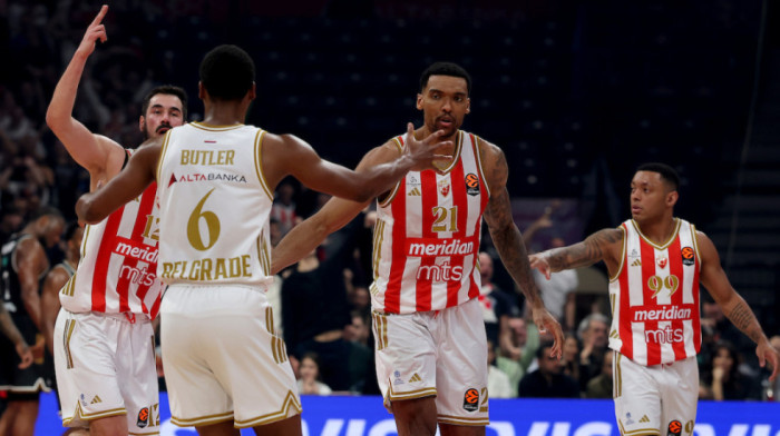 Vratio se Bolomboj, a Zvedina mašina melje sve pred sobom