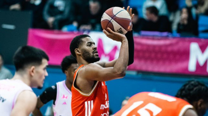 Mega - Zvezda: Kakva je mašina Džered Batler, rovovska bitka u gradskom derbiju