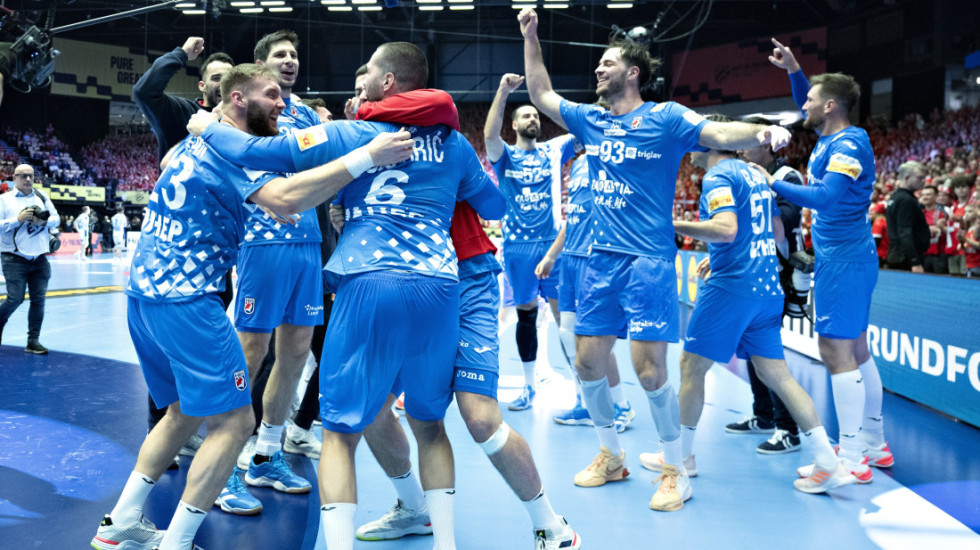 Pukla bruka na Evropskom prvenstvu! Hrvati slavili medalju uz pesmu srbomrsca Tompsona (VIDEO)