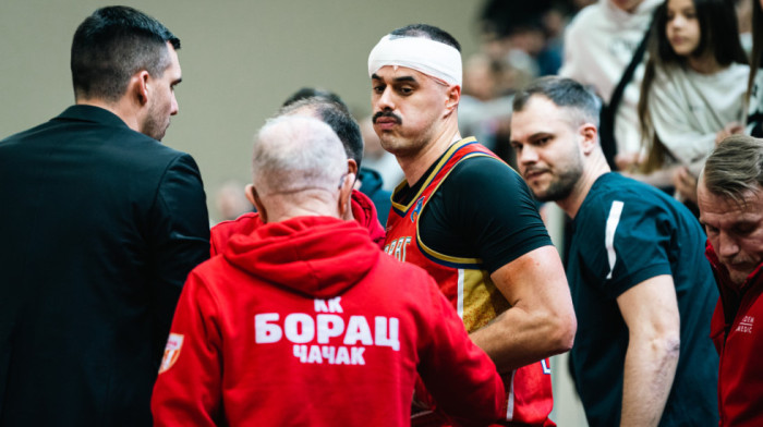 Jezivo: Košarkaš Borca glavom udario u betonski zid, lekari hitno reagovali (VIDEO)