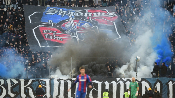 Ogorčeni navijači Partizana - Pljušte uvrede, ove ljude teraju iz kluba