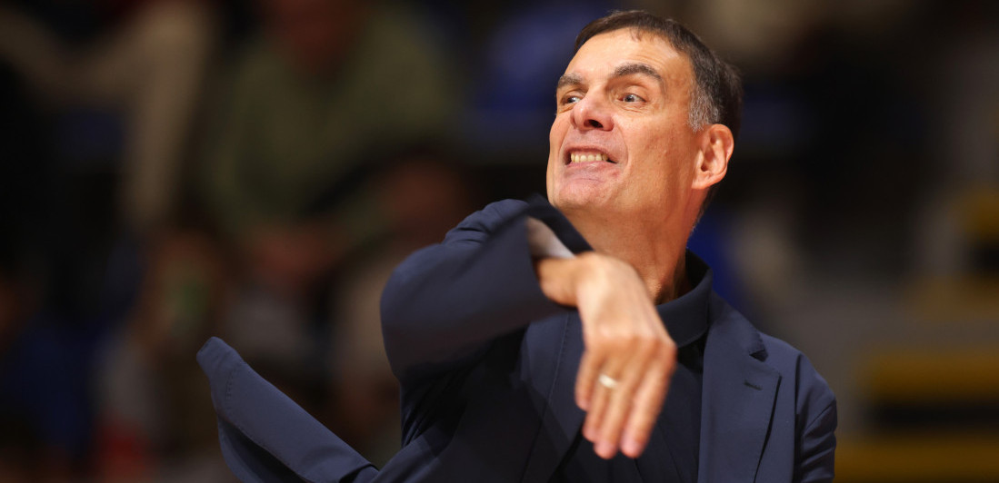 Barcokas poludeo posle poraza u Dubaiju: Popeo se na tribinu i hteo da se obračuna sa navijačem (VIDEO)