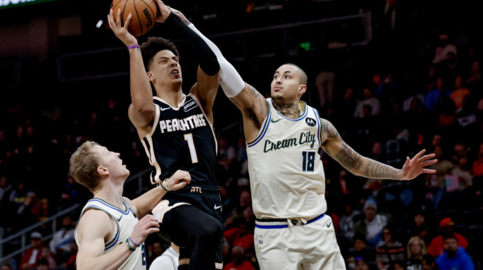 Pokušao da "skine" Jokićev potez, pa se osramotio! Pogledajte hit snimak koji je zapalio mreže (VIDEO)