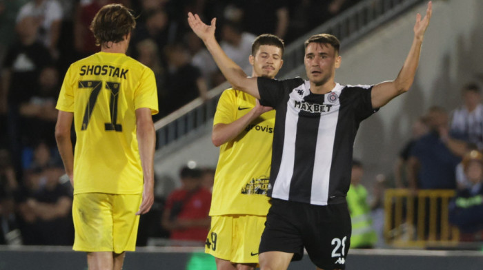 Partizanu crkavica od prodaje Karabeljova, ali bonusi mogu da donesu zaradu