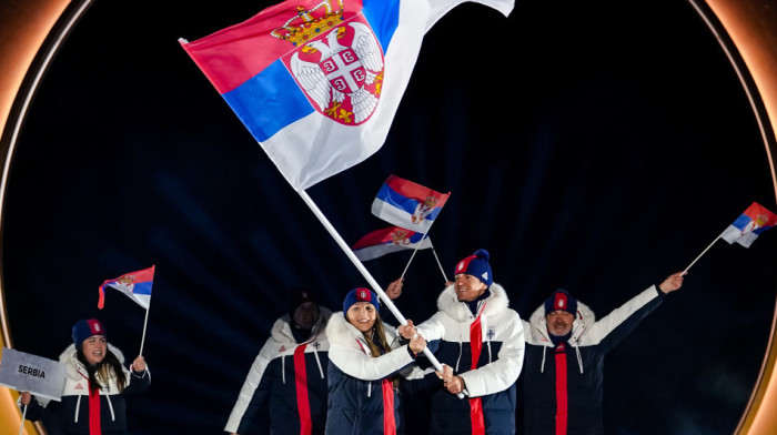 Srbija se predstavila na Zimskim olimpijskim igrama: Spektakl u Milanu - Maraja Keri, Ibrahimović... (VIDEO)