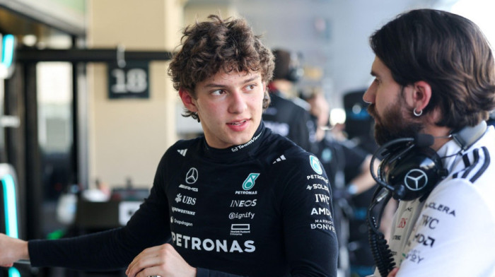 Vozač Mercedesa slupao mašinu vrednu 200.000 evra