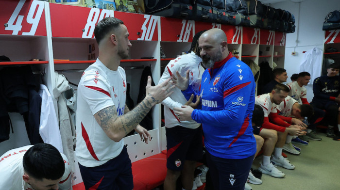 Dejan Stanković namerno nervira Marka Arnautovića