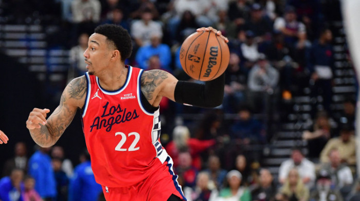 Neverovatna scena u NBA: Neviđen blam, svi u čudu gledaju, samo "mali Jokić" zna pravila (VIDEO)