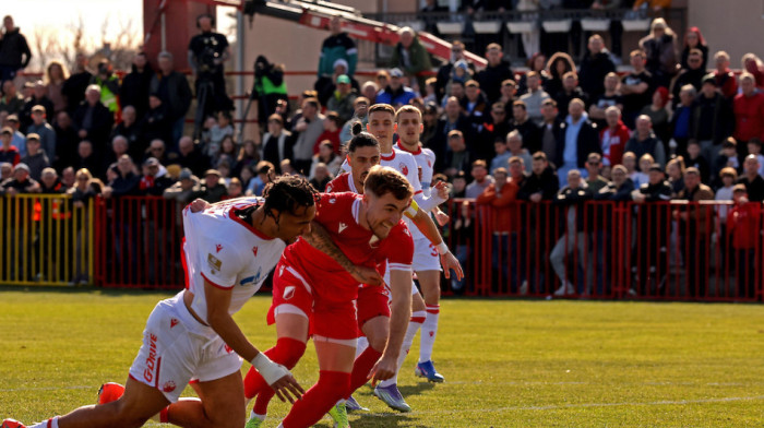 Zvezdu u Dobanovcima dočekala himna Lige šampiona: Navijači samo što ne uđu na teren (VIDEO/FOTO)