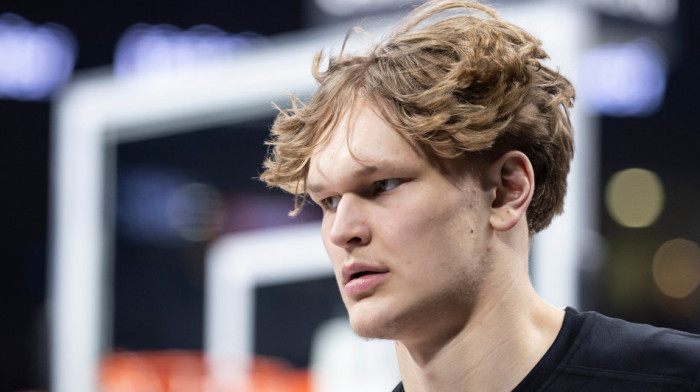 "Samo je viralan na društvenim mrežama, a na parketu? Ništa!"